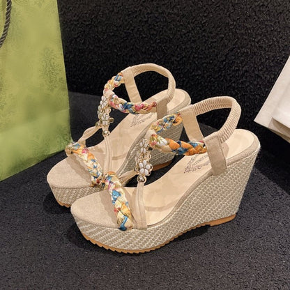 Boho-Keilsandalen für Frauen mit spitzen Zehen