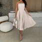Elegantes, farbloses trägerloses Midi -Kleid