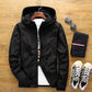 Leichte Outdoor-Jacke mit Kapuze