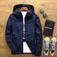 Leichte Outdoor-Jacke mit Kapuze