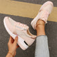 Damen-Sneaker mit Mesh-Obermaterial, Schnürung und Keilabsatz sowie seitlichem Reißverschluss