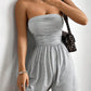 Bequemer und stilvoller trägerloser Jumpsuit