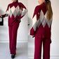 Modisches Color-Blocking-Set aus Pullover und Hose mit Rautenmuster