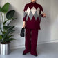 Modisches Color-Blocking-Set aus Pullover und Hose mit Rautenmuster