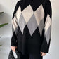 Modisches Color-Blocking-Set aus Pullover und Hose mit Rautenmuster