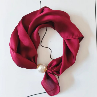✨Limited stock available, don’t miss out!🎉No-Tie Magnetic Pearl Clasp Soft Scarf