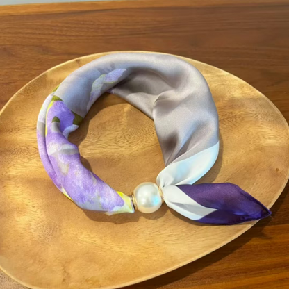 ✨Limited stock available, don’t miss out!🎉No-Tie Magnetic Pearl Clasp Soft Scarf