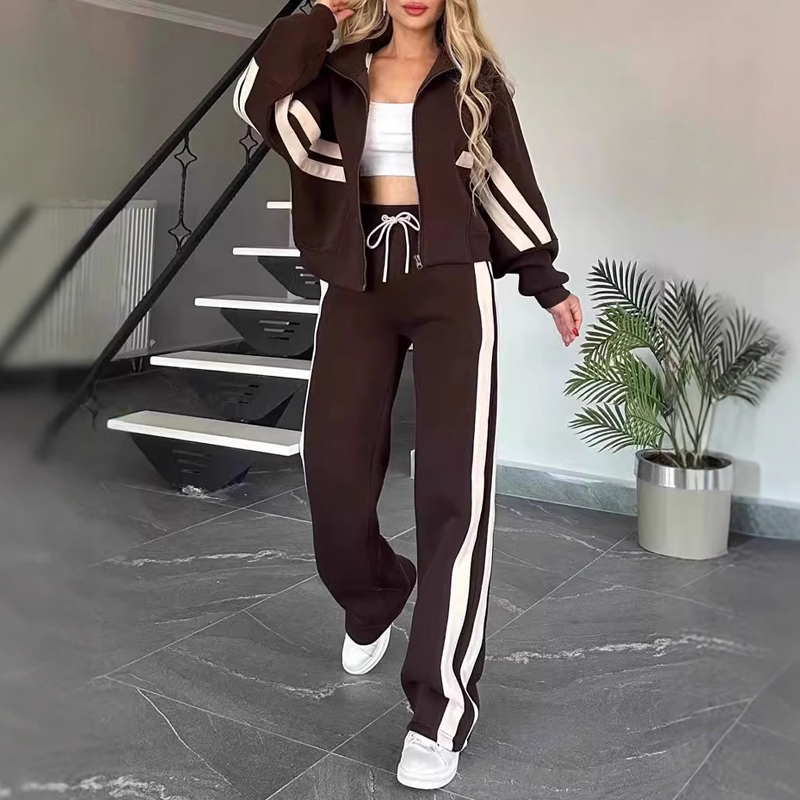 ⏰ Seasonal changeover sale: 50% off – quality at half the price! ✨Women's Stripe Sporty 2-Piece Set