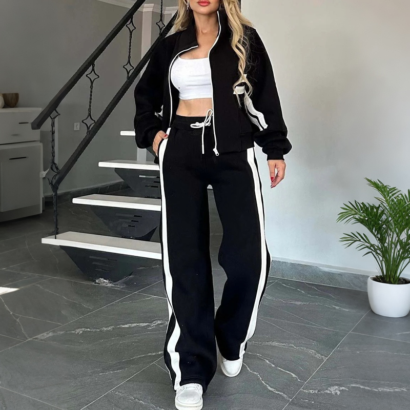 ⏰ Seasonal changeover sale: 50% off – quality at half the price! ✨Women's Stripe Sporty 2-Piece Set