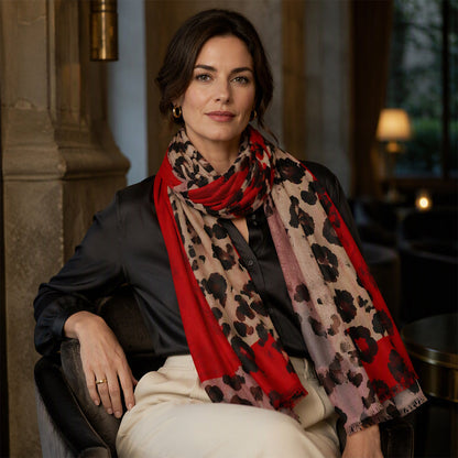 ✨Limited stock available, don’t miss out!🎉Versatile Lightweight Leopard Print Shawl Scarf