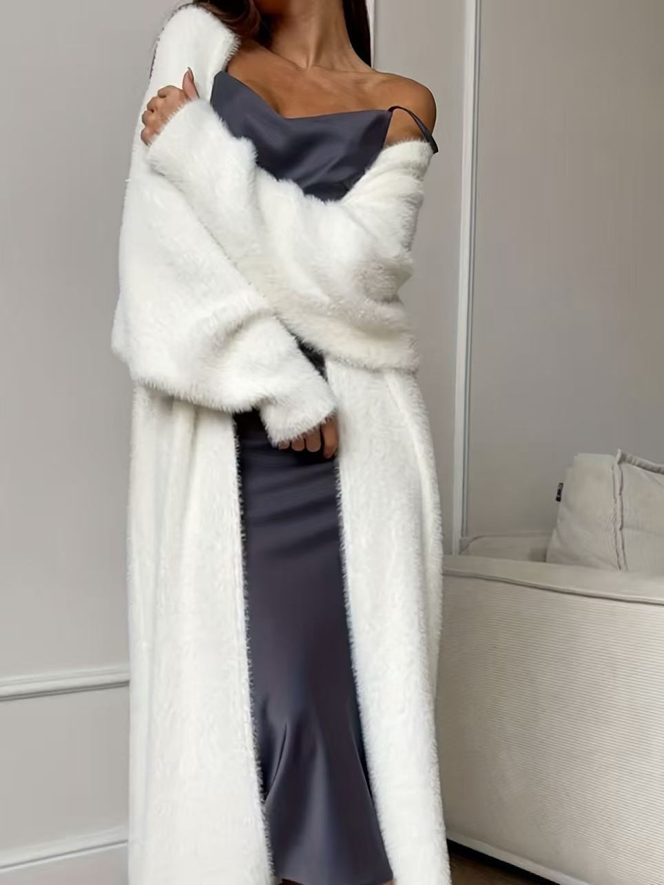⏰ Seasonal changeover sale: 50% off – quality at half the price! ✨Women's Faux Mink Fleece Long Cardigan Sweater Fluffy Oversized Knit Coat for Autumn and Winter