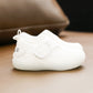 Atmungsaktive Babyschuhe mit Mesh-Obermaterial